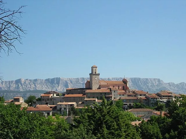 top 10 des villages proche aix-en-provence