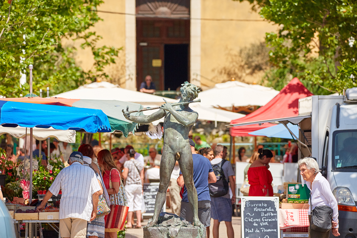 photo du marché de bandol