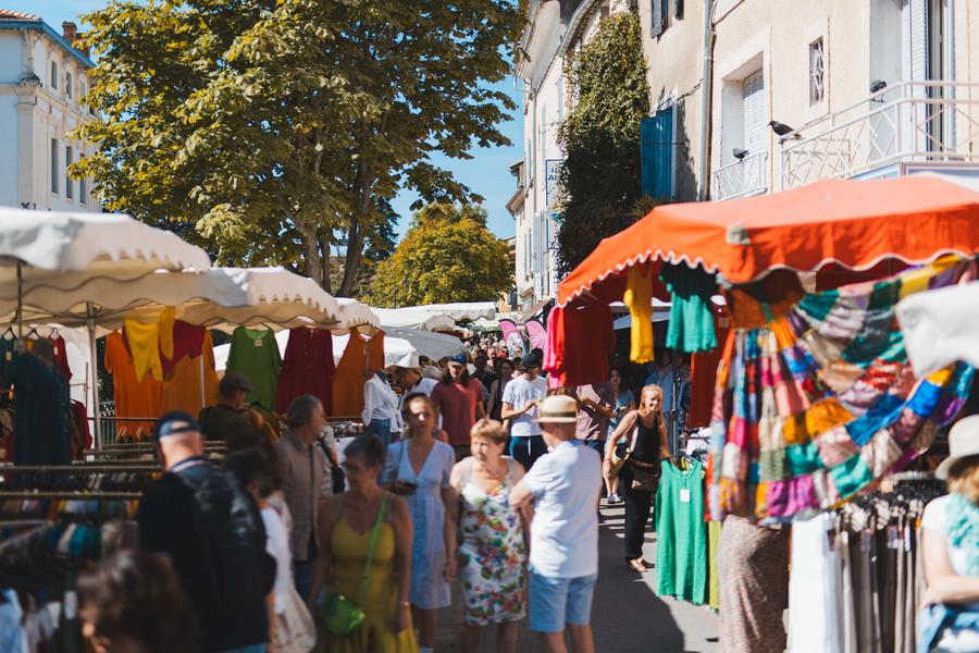 le marché aux poissons de marseille parmi les plus beaux marchés de provence 