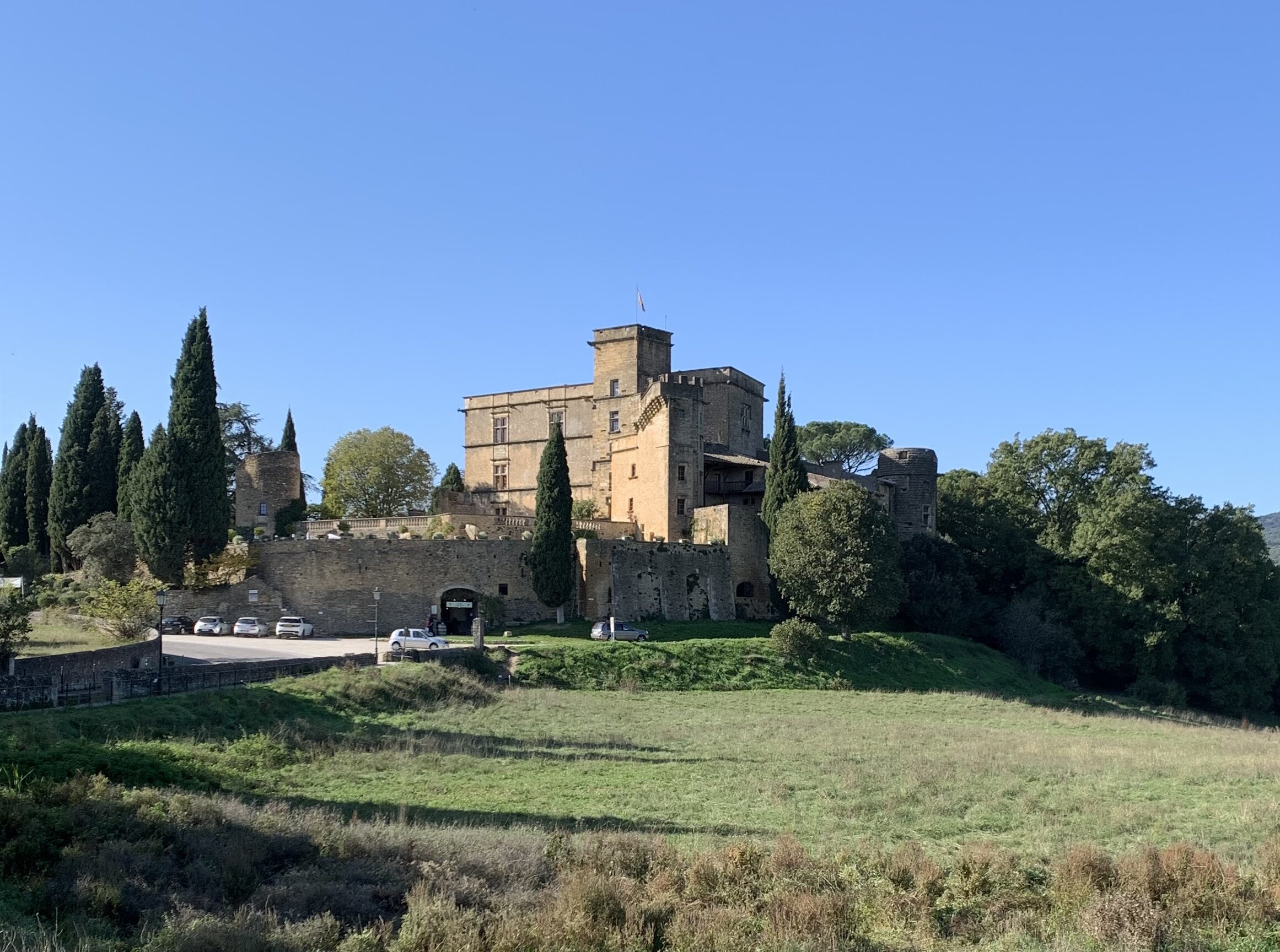 Chateau en provence à Lourmarin