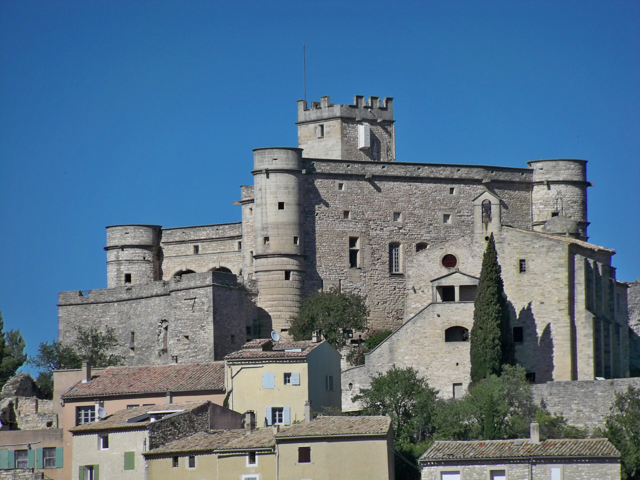 Le BARROUX, CHATEAU EN PROVENCE