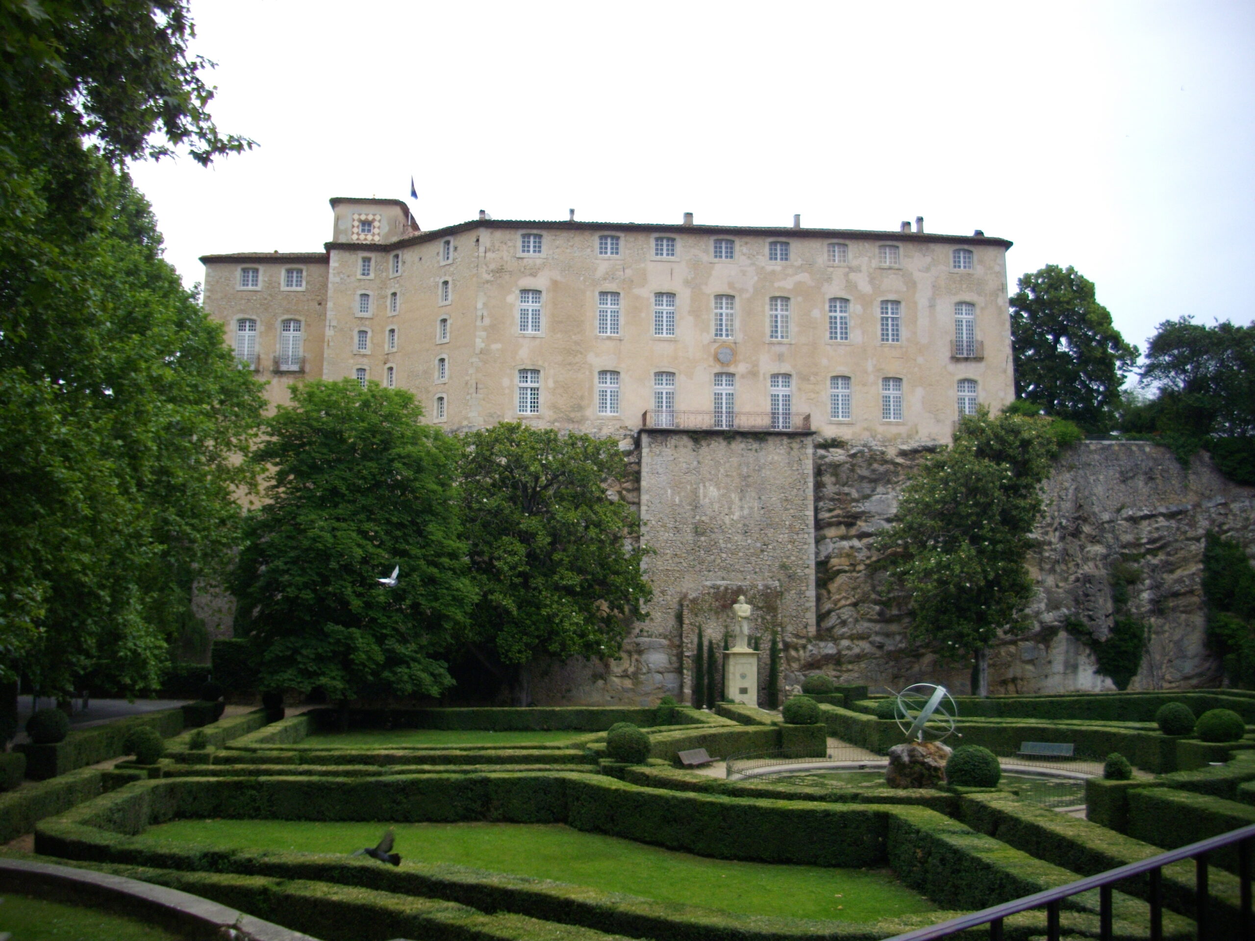 Château en Provence à voir - Entrecasteaux