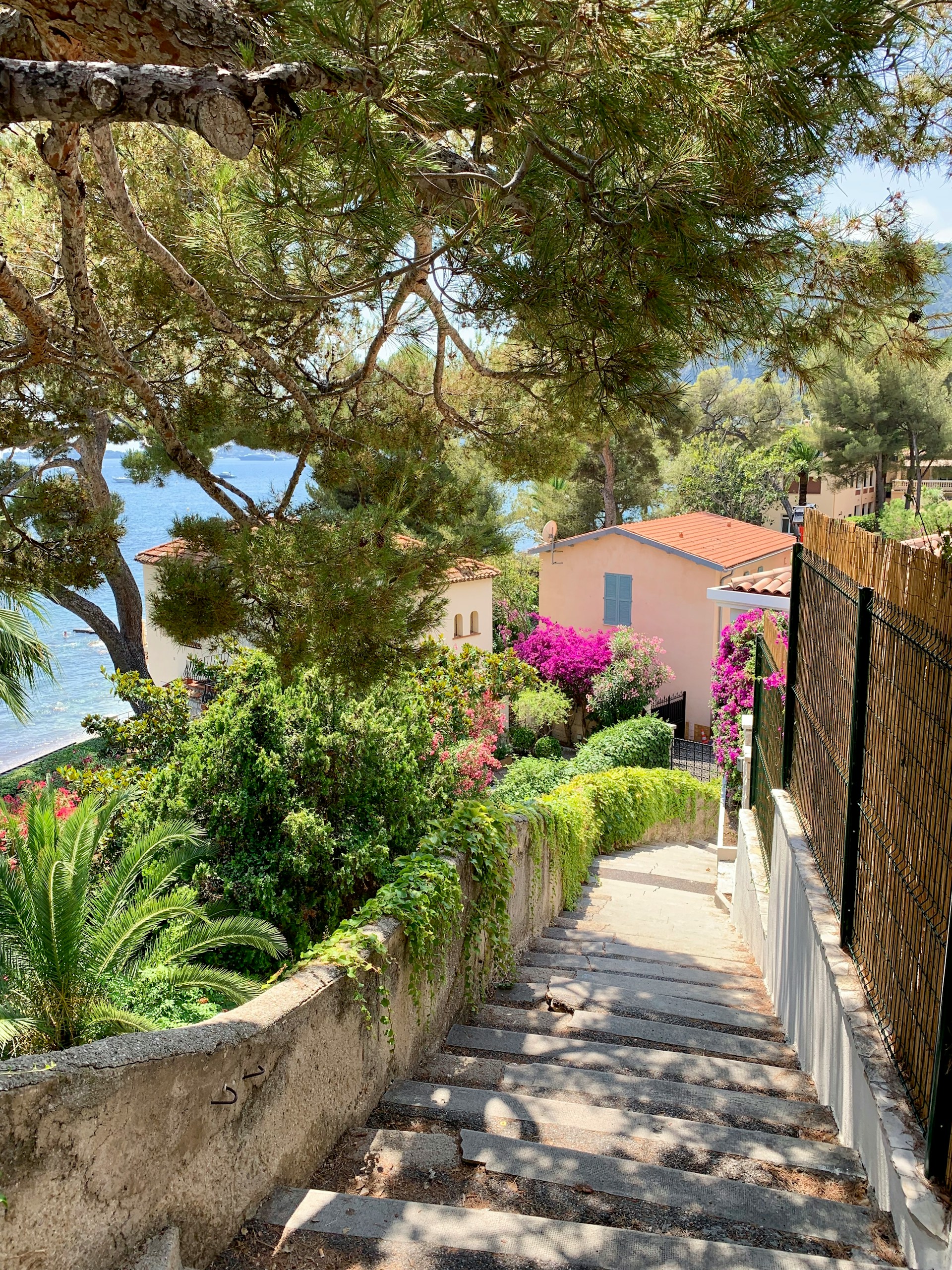 villages de bord de mer du sud de la France : Eze