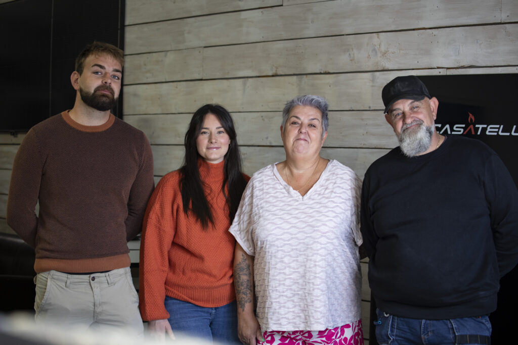 Famille Bordas, Chauffagiste · poêles à bois et à granulés à Signes