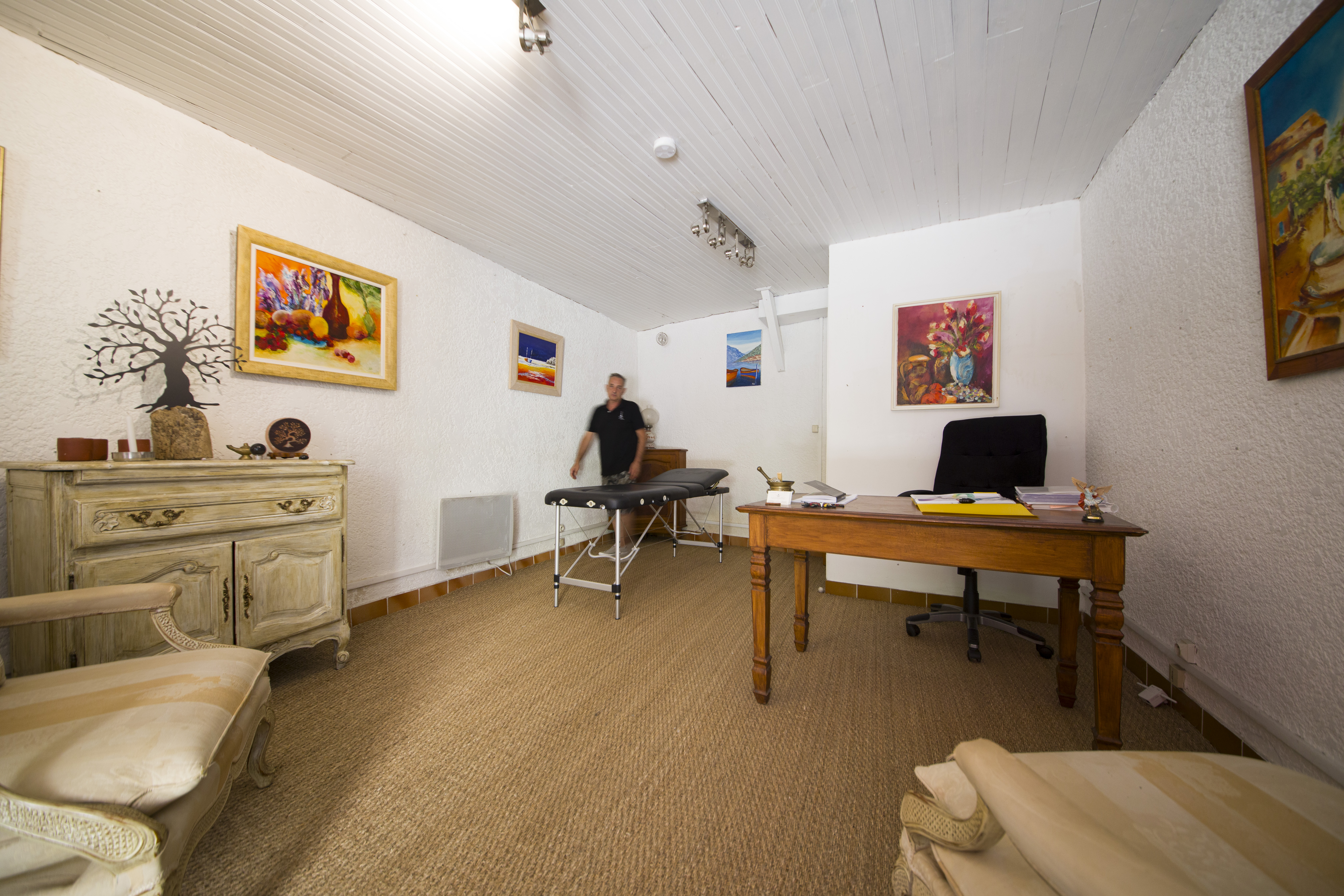 Max Barbaroux – Magnétiseur dans le Var -3