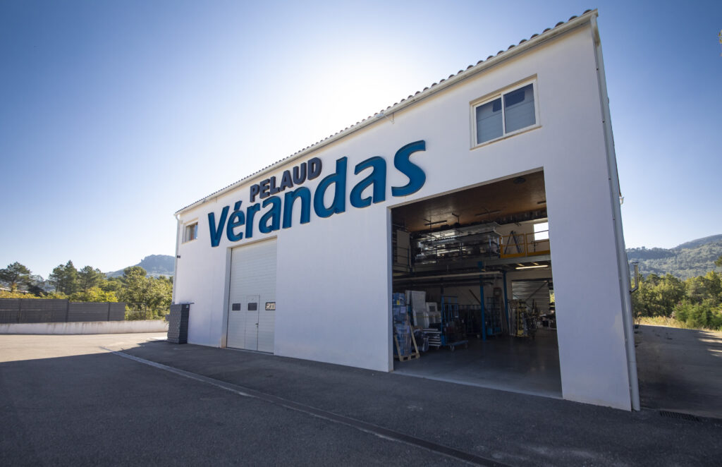 Thierry Pelaud, Vérandas · pergolas · menuiseries aluminium à Mazaugues