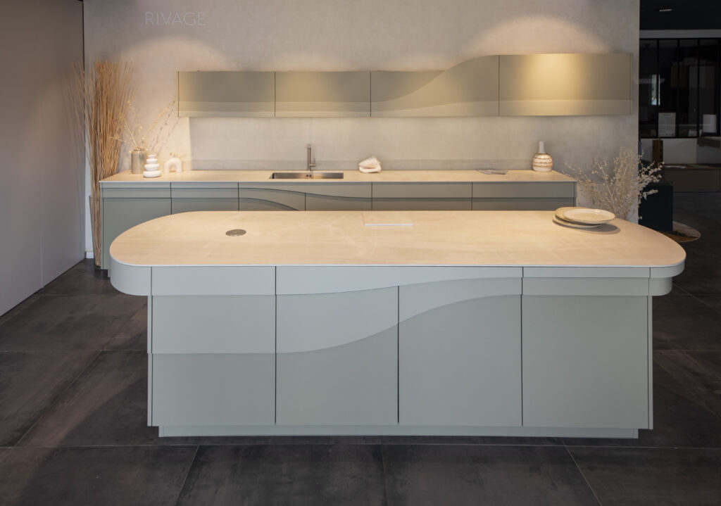 Eddy Masselot, Cuisine sur mesure · rangement · rénovation intérieure à Six-Fours-les-Plages